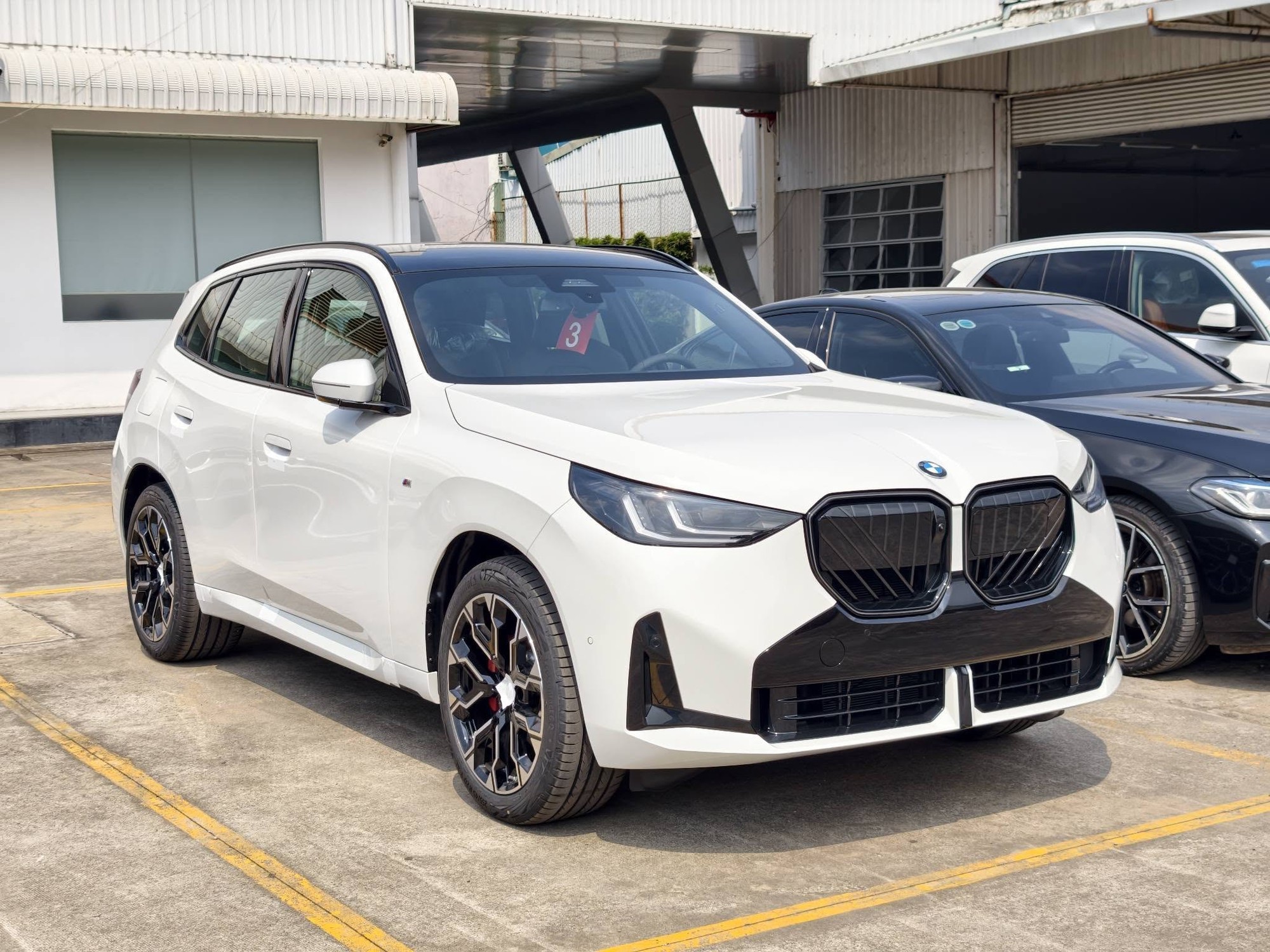 Thị trường ô tô mới Việt Nam 2026: Xe điện và mẫu xe phổ thông nổi bật - Ảnh 15. Thị trường ô tô mới Việt Nam 2026: Xe điện và mẫu xe phổ thông nổi bật - Ảnh 15.