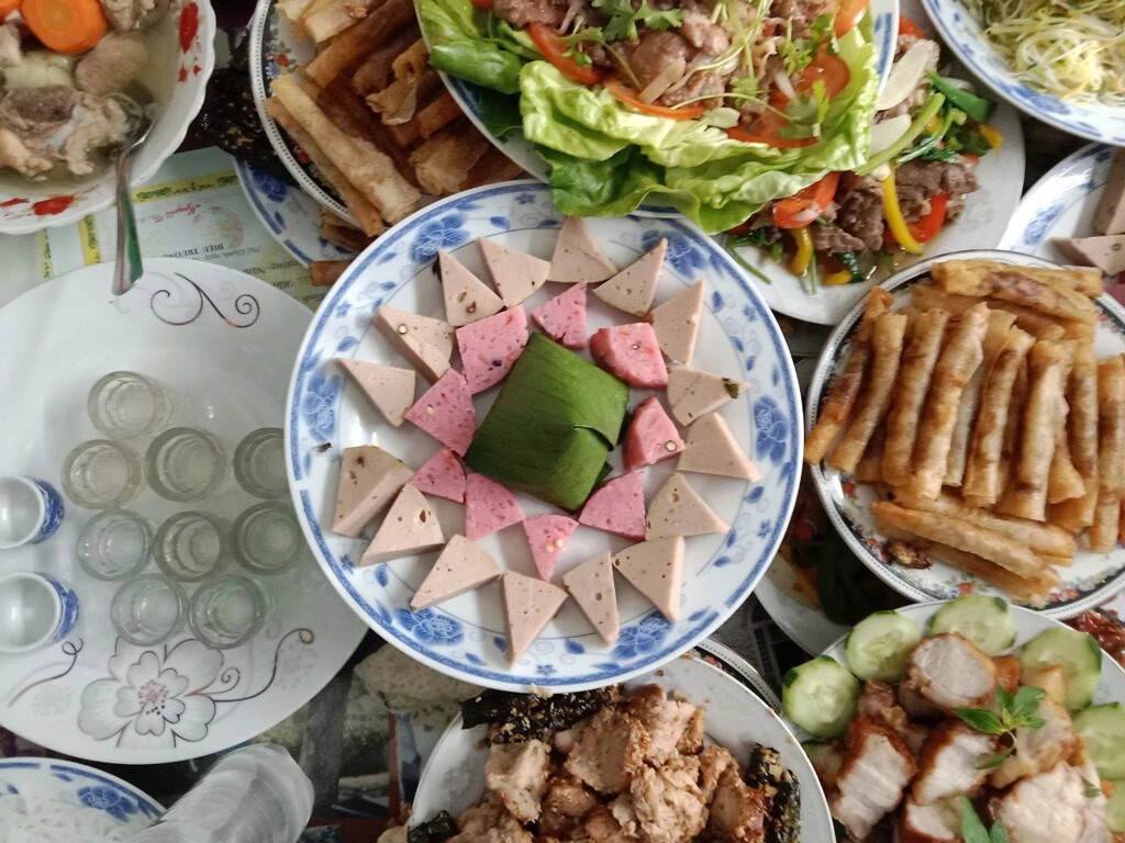 5 dấu hiệu nhận biết giò chả có hàn the, tôi ước tất cả mọi người đều biết để sắm Tết- Ảnh 1.