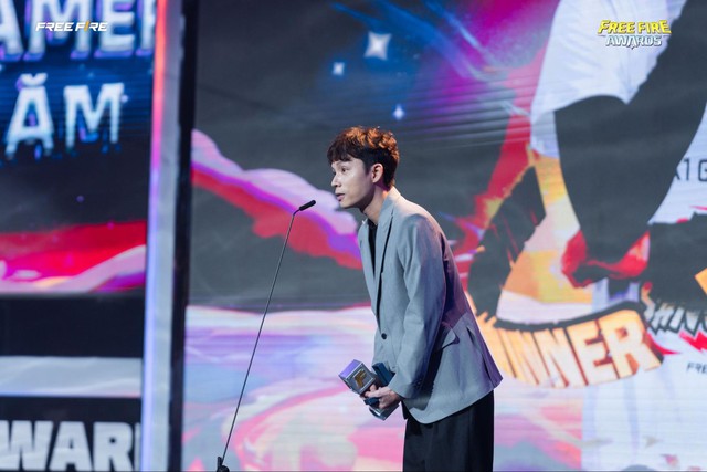 Những khoảnh khắc ấn tượng nhất tại đêm Gala Free Fire Awards 2025- Ảnh 4. Những khoảnh khắc ấn tượng nhất tại đêm Gala Free Fire Awards 2025- Ảnh 4.