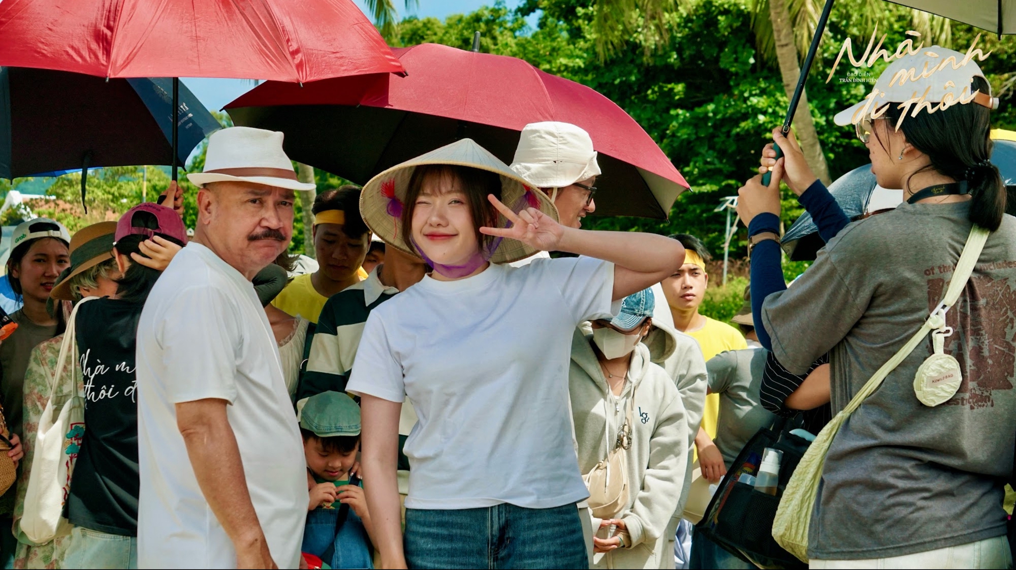 Nhà Mình Đi Thôi phim Tết 2026 chạm nỗi sợ gia đình của người trẻ hiện đại - Ảnh 4.