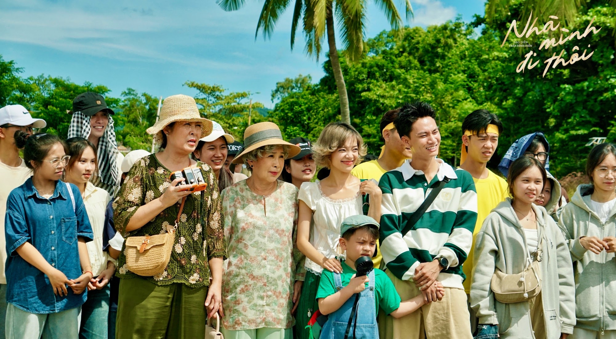 Nhà Mình Đi Thôi phim Tết 2026 chạm nỗi sợ gia đình của người trẻ hiện đại - Ảnh 2.