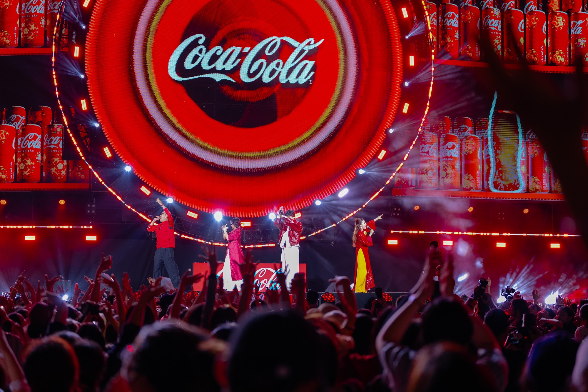 Địa điểm check - in Tết 2026 độc đáo với tường thêu và đại tiệc ẩm thực tại TP . HCM - Ảnh 1. Địa điểm check - in Tết 2026 độc đáo với tường thêu và đại tiệc ẩm thực tại TP . HCM - Ảnh 1.