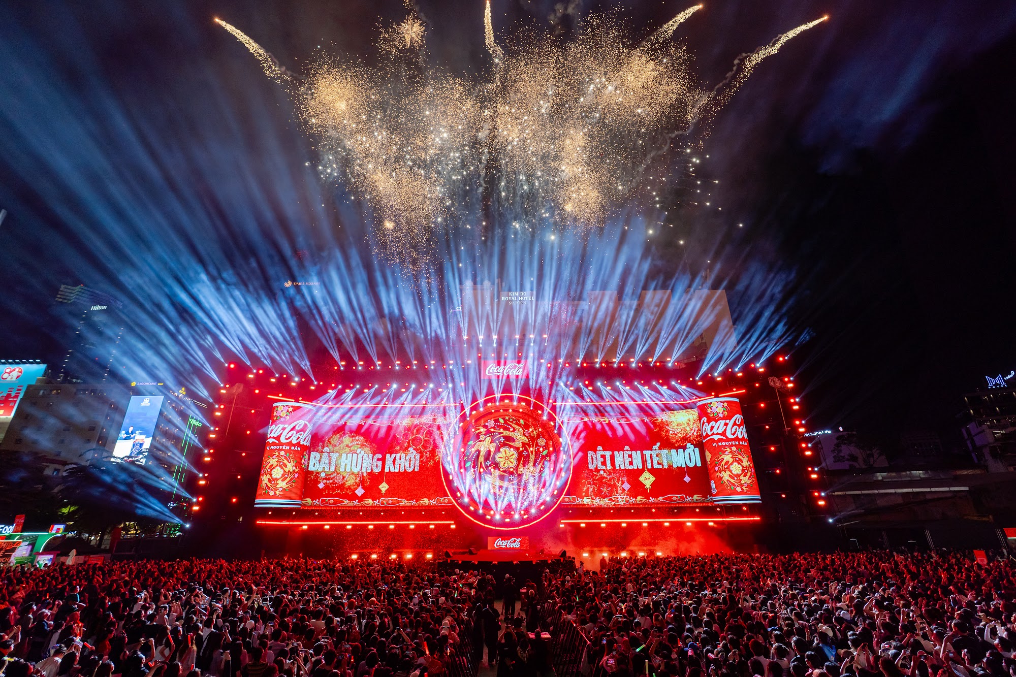 Địa điểm check - in Tết 2026 độc đáo với tường thêu và đại tiệc ẩm thực tại TP . HCM - Ảnh 2. Địa điểm check - in Tết 2026 độc đáo với tường thêu và đại tiệc ẩm thực tại TP . HCM - Ảnh 2.