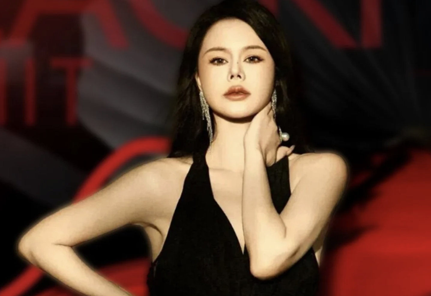 Bán Khóa học tán tỉnh đàn ông: Cựu nhân viên ngân hàng thu về 90 tỷ đồng - Ảnh 1. Bán Khóa học tán tỉnh đàn ông: Cựu nhân viên ngân hàng thu về 90 tỷ đồng - Ảnh 1.