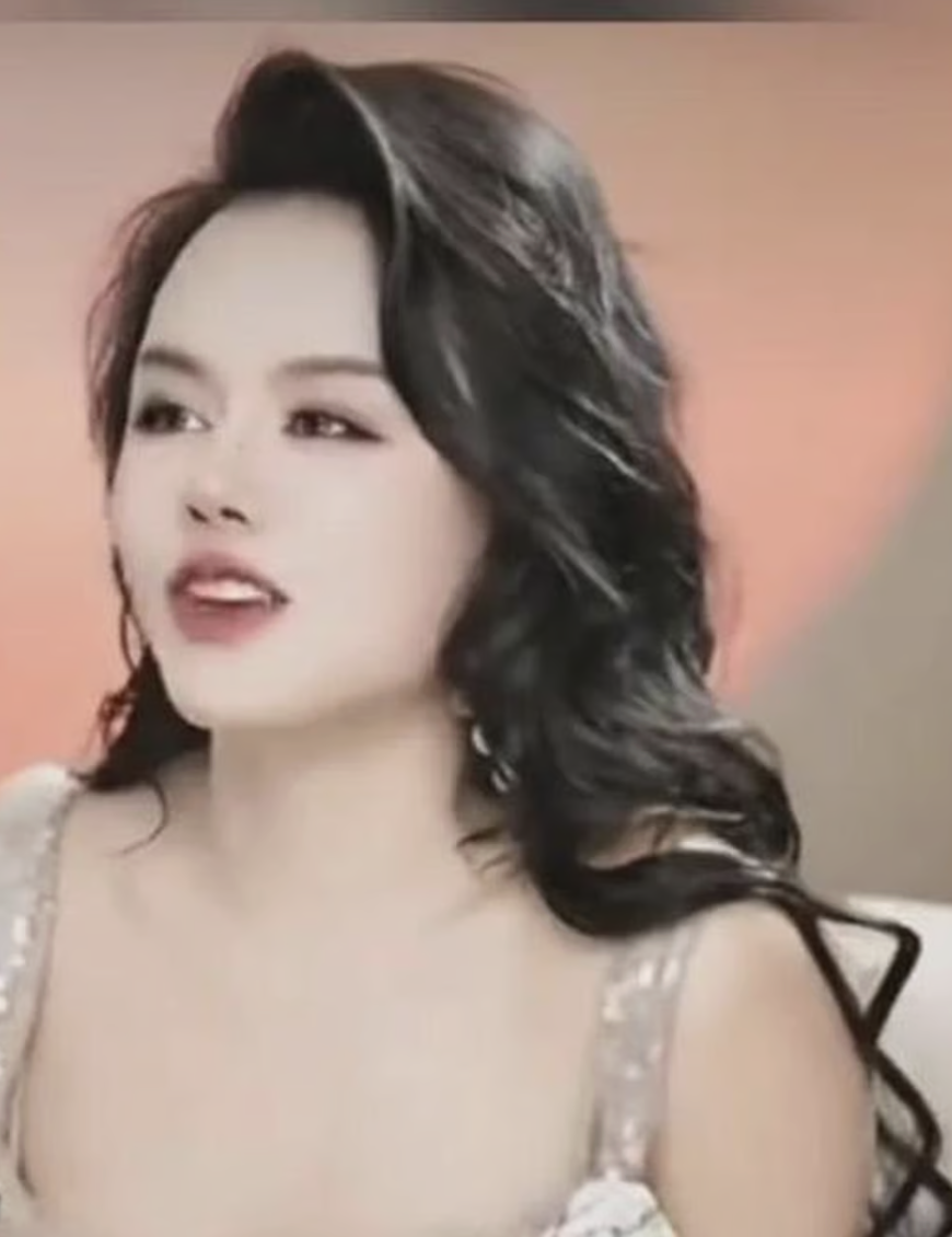 Bán Khóa học tán tỉnh đàn ông: Cựu nhân viên ngân hàng thu về 90 tỷ đồng - Ảnh 3. Bán Khóa học tán tỉnh đàn ông: Cựu nhân viên ngân hàng thu về 90 tỷ đồng - Ảnh 3.