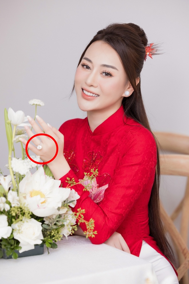 Phương Oanh không còn đeo nhẫn cưới - Ảnh 5.