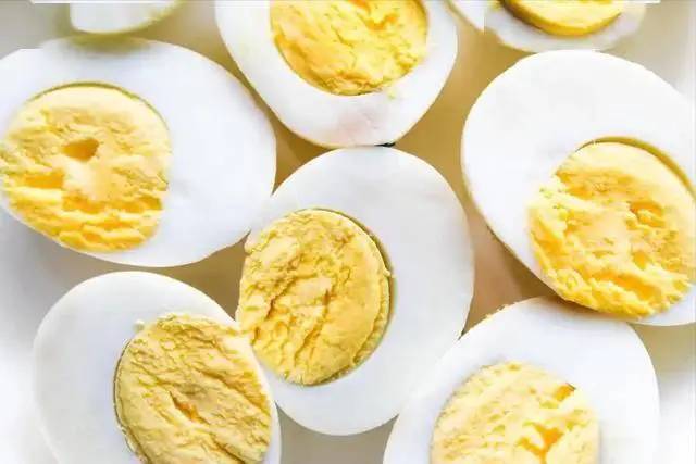 Trứng đứng thứ 5 trong số các loại thực phẩm giàu protein phù hợp nhất cho người cao tuổi, đứng đầu "món" mà hầu hết mọi người không nghĩ tới- Ảnh 6.