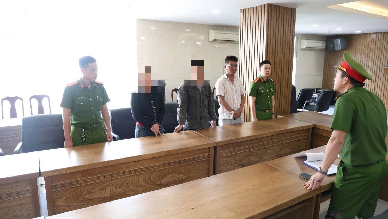 Triệt phá đường dây sản xuất sơn JOTUN giả lớn nhất Đà Nẵng năm 2026 - Ảnh 1.