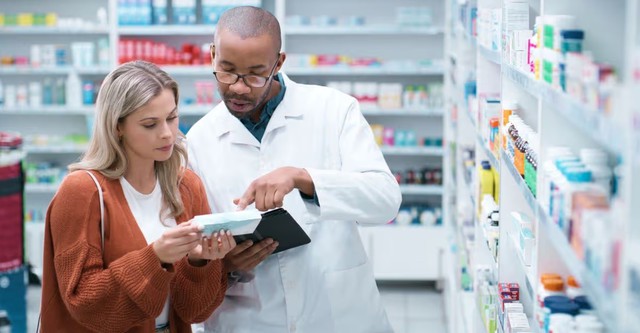 Bác sĩ đa khoa cảnh báo trực tiếp những ai đang dùng điện thoại kiểu này - Ảnh 2.