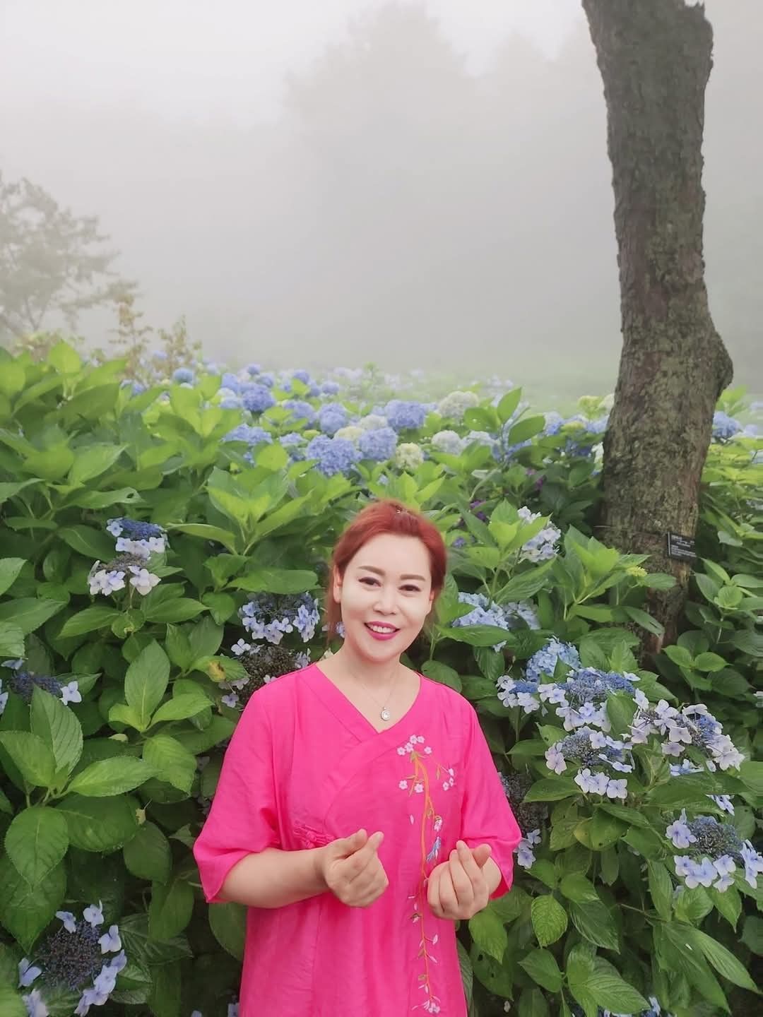 Sống an toàn tài chính sau tuổi 40: Làm gì để không lo mất việc? - Ảnh 1. Sống an toàn tài chính sau tuổi 40: Làm gì để không lo mất việc? - Ảnh 1.