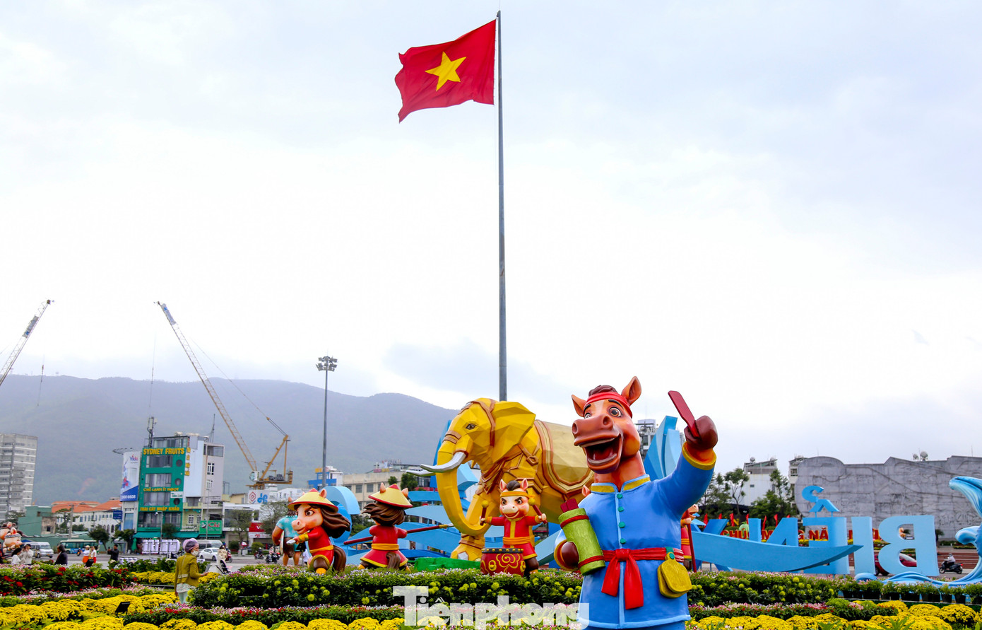 Linh vật Gia Lai 2026 gây sốt với ngựa ' mặt cộc ' cầm iPhone và ngựa ' Superman ' - Ảnh 10.