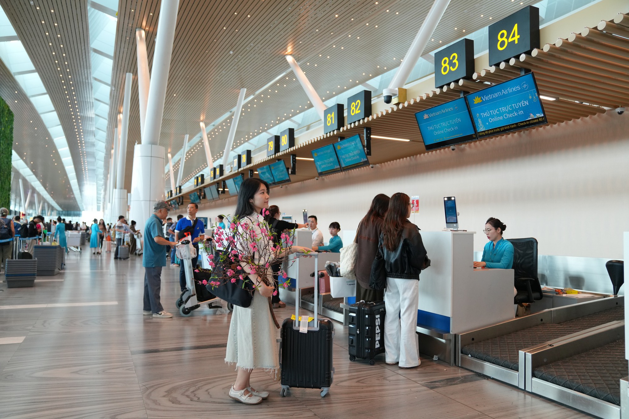 Vietnam Airlines cảnh báo khẩn tới hành khách bay Tết, thực hiện ngay nếu không muốn mất tiền oan - Ảnh 3.