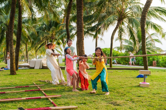 Tết đang mệt dần, và nhiều người chỉ muốn được "biến mất" vài ngày- Ảnh 10.