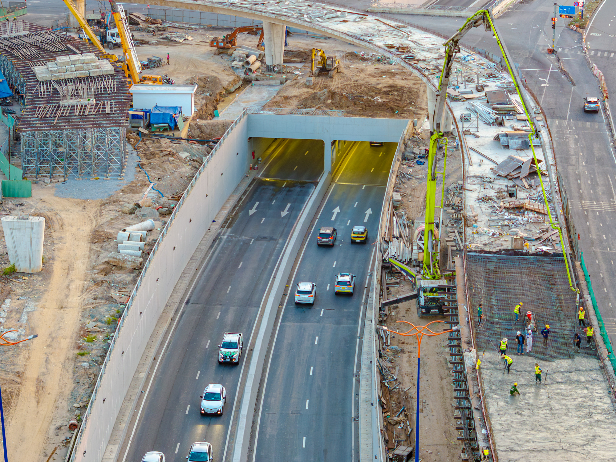 Toàn cảnh nút giao có 2 hầm, 3 tầng, 8 cầu, trị giá 3.400 tỷ ở TP.HCM - Ảnh 4.