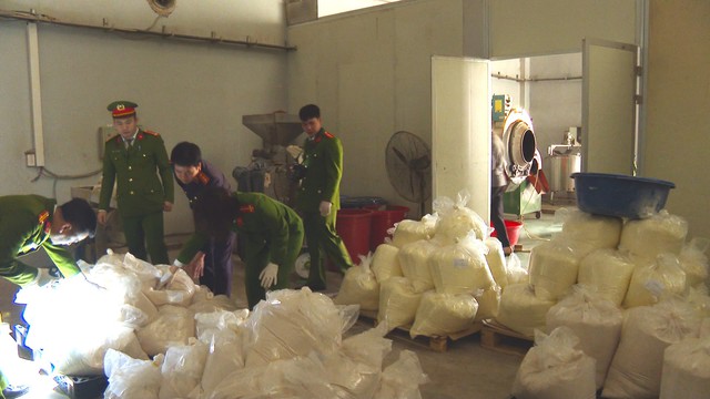 Sản xuất, tiêu thụ 200.000 hộp thực phẩm giả trị ung thư trong 3 năm - số phận của những đối tượng này ra sao? - Ảnh 1.