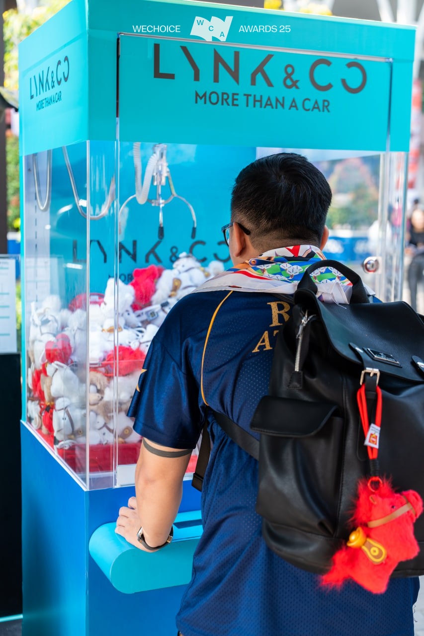 Toàn cảnh "vũ trụ" fandom IDOL14 tại WeChoice Awards 2025: Loạt hoạt động lần đầu tiên xuất hiện! - Ảnh 16.