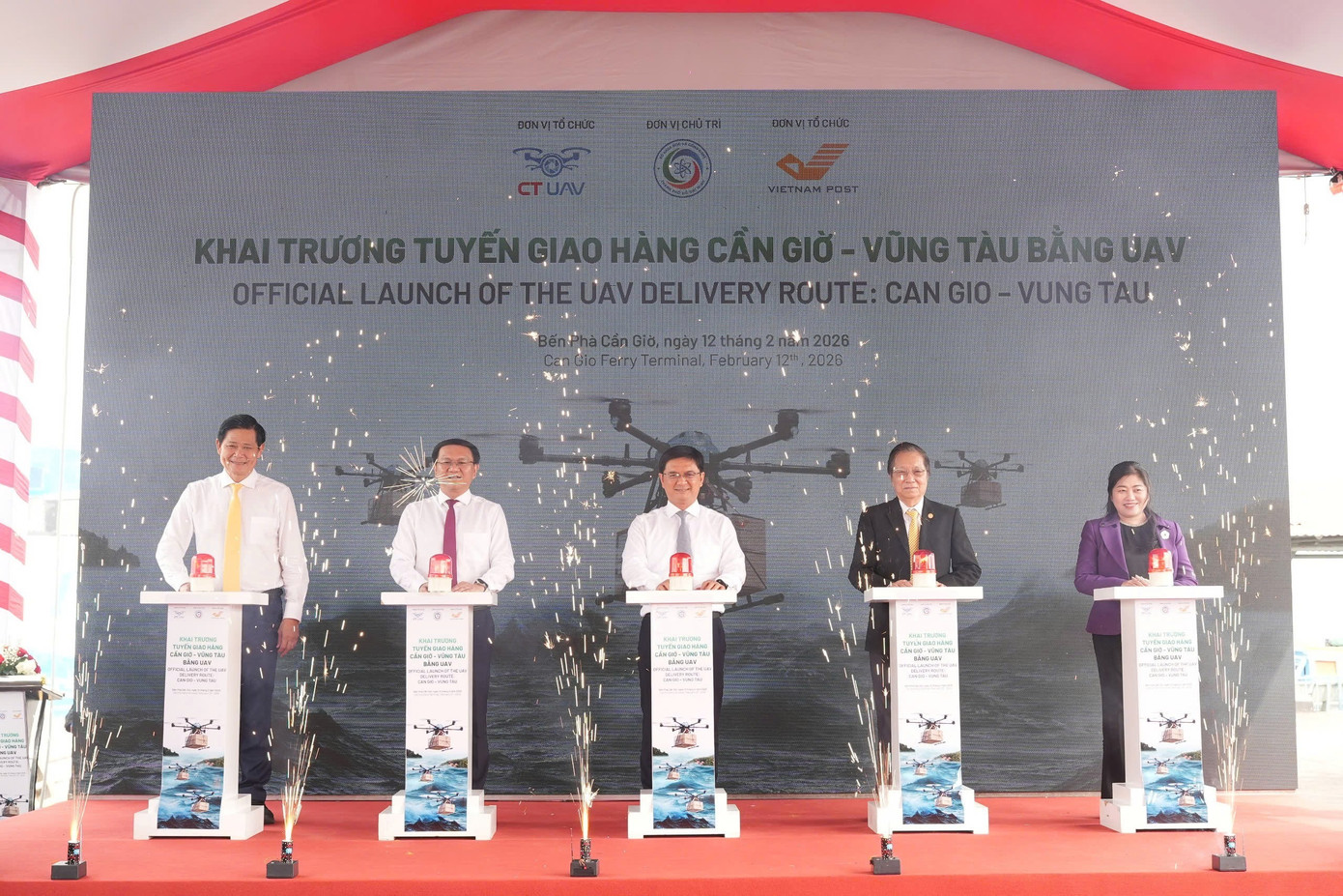 Triển khai UAV giao hàng vượt biển tại TPHCM: Bước tiến trong kinh tế vĩ mô 2026 - Ảnh 1. Triển khai UAV giao hàng vượt biển tại TPHCM: Bước tiến trong kinh tế vĩ mô 2026 - Ảnh 1.