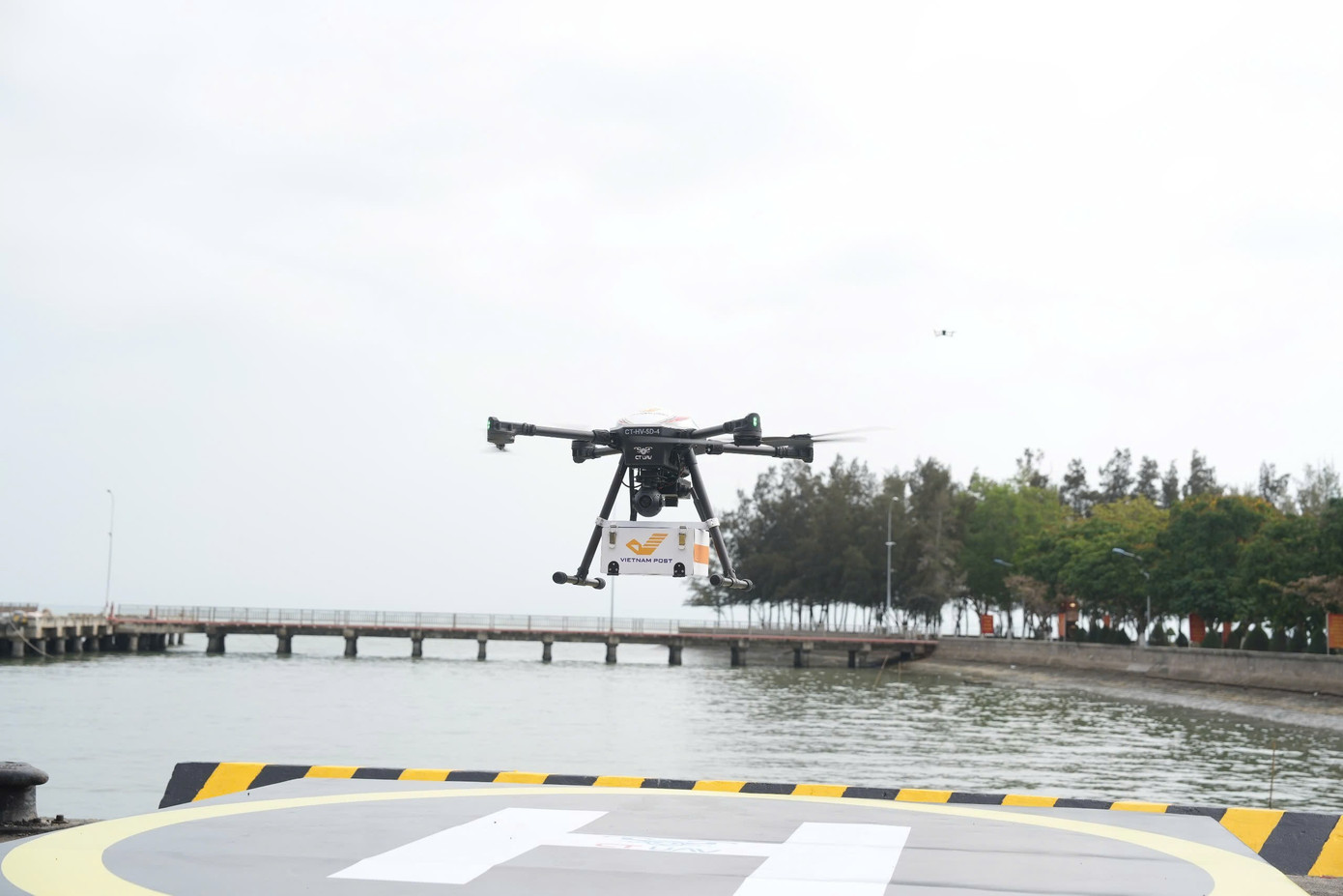 Triển khai UAV giao hàng vượt biển tại TPHCM: Bước tiến trong kinh tế vĩ mô 2026 - Ảnh 3. Triển khai UAV giao hàng vượt biển tại TPHCM: Bước tiến trong kinh tế vĩ mô 2026 - Ảnh 3.