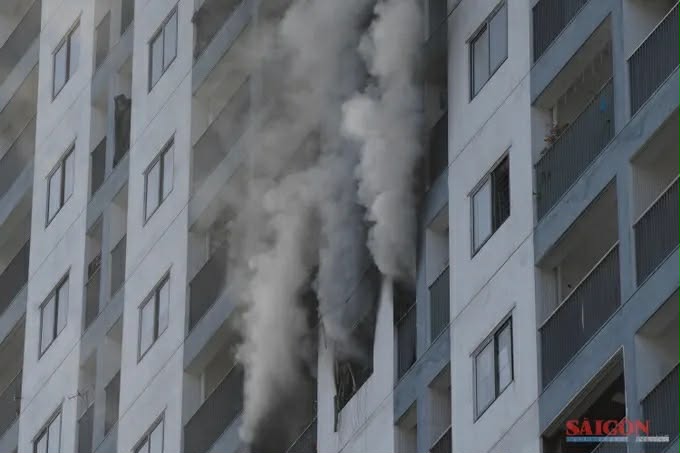 Vụ cháy chung cư ở Nha Trang khiến 2 người tử vong: Hàng xóm nghe tiếng cãi vã trong căn hộ trước khi cháy