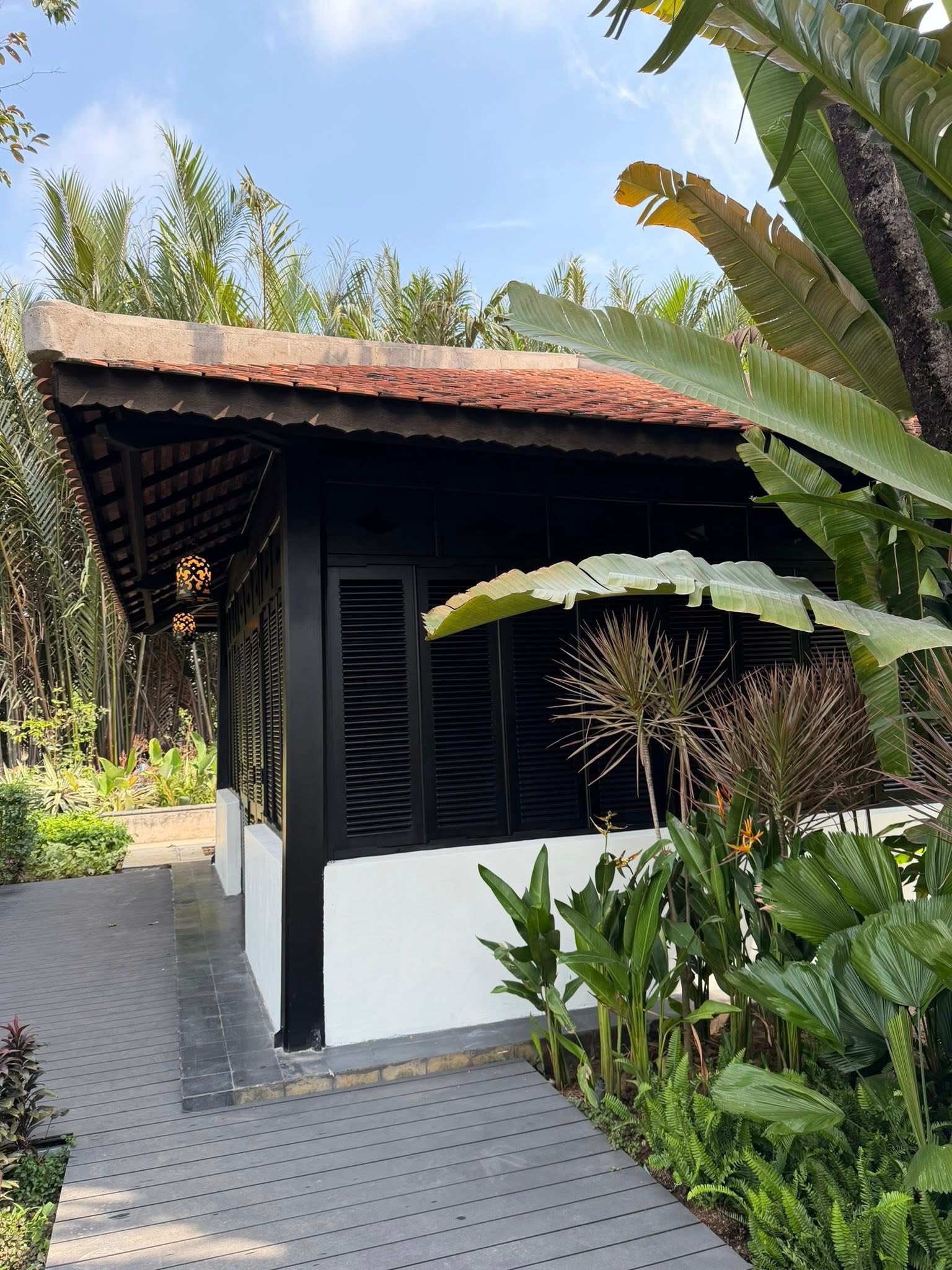 Nam nghệ sĩ cưới vợ đại gia kém 16 tuổi, bỏ showbiz, làm giám đốc bảo tàng, biệt thự trải khắp TP.HCM - Ảnh 12.