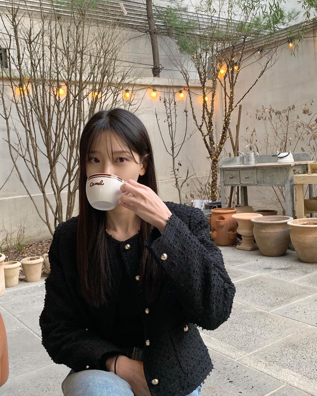 Năm 2025 dạy t&ocirc;i 5 b&agrave;i học về tiền gi&uacute;p sống t&iacute;ch cực hơn - Ảnh 2.