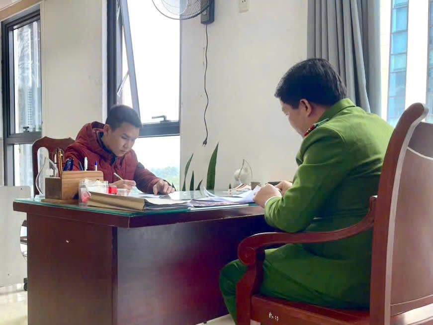 Giao xe cho bạn nhậu gây tai nạn chết người, nam thanh niên bị khởi tố - Ảnh 1.