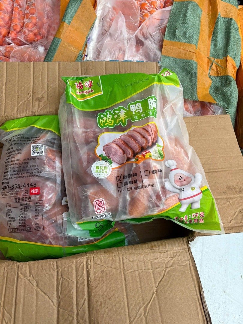 Phát hiện vụ buôn bán thực phẩm đông lạnh lạ tại TP . HCM , Cảnh sát ra tay xử lý - Ảnh 10.