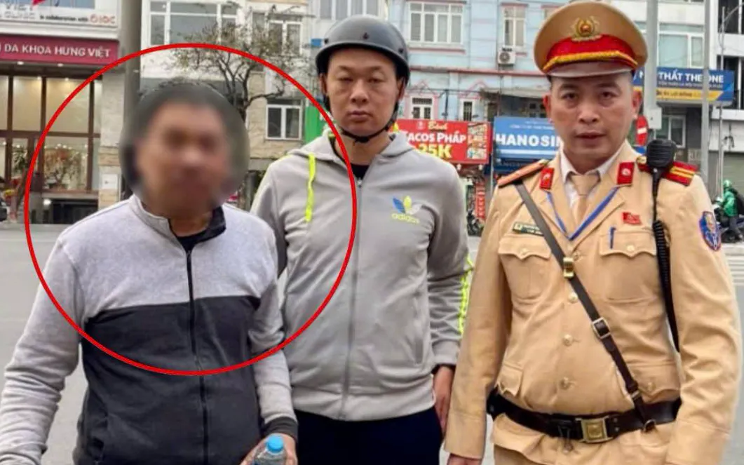 Đăng tin tìm bố đi lạc lên mạng xã hội, gia đình bất ngờ nhận cuộc gọi từ CSGT - Ảnh 1.