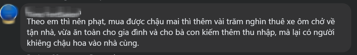 Hình ảnh khiến ai nhìn cũng phải thót tim, dân tình khó hiểu: "Bố mẹ 2 bé nghĩ gì mà làm thế này?" - Ảnh 1.