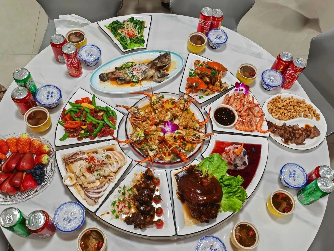 TRỰC TIẾP: Cả châu Á rộn ràng đón Tết Bính Ngọ 2026: Pháo hoa rợp trời tiễn biệt năm cũ, chào mừng một năm mới đầy hy vọng- Ảnh 1.