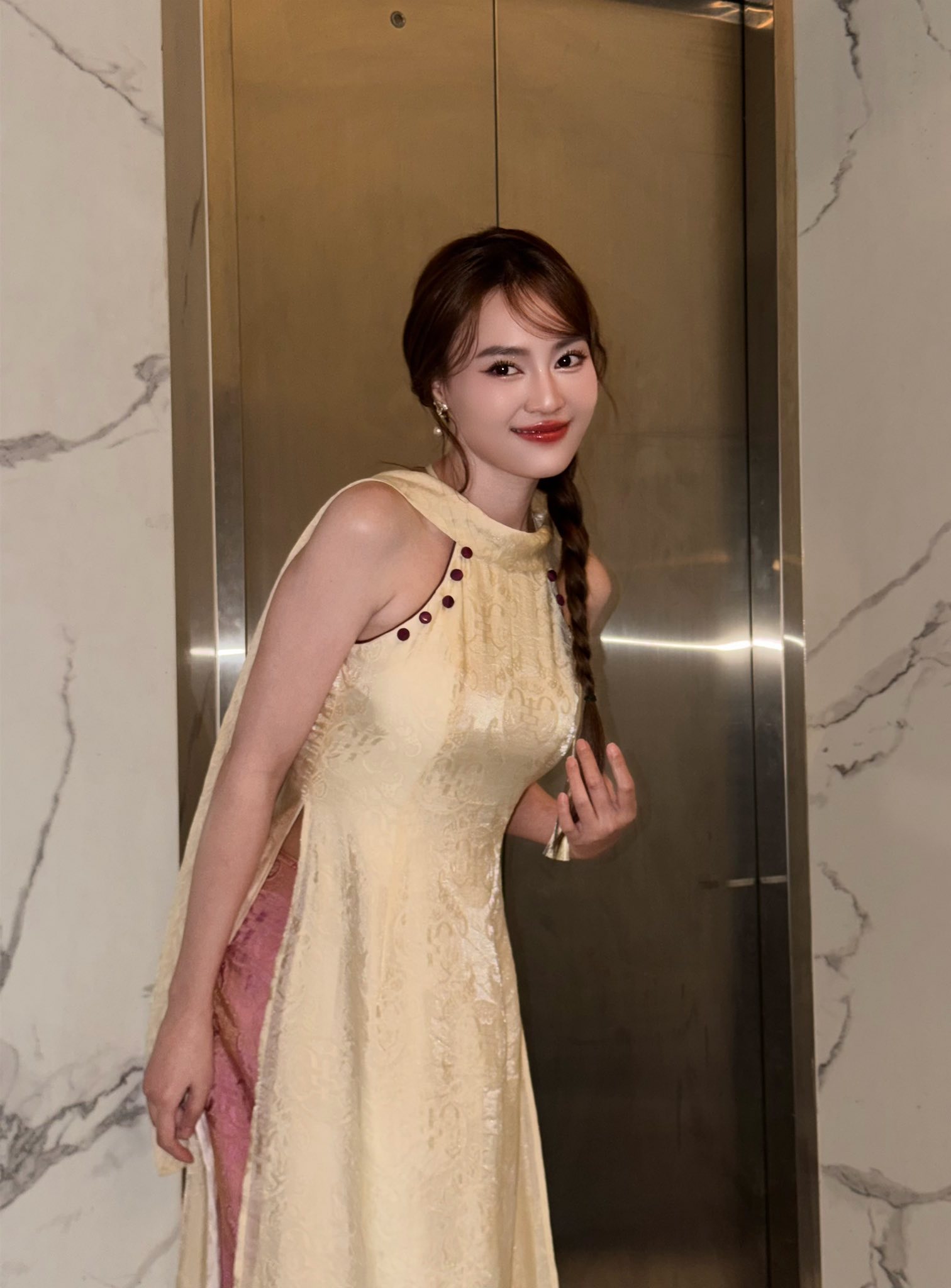 5 mỹ nhân tuổi Ngọ đẹp nhất Việt Nam: Lan Ngọc xếp thứ 2, hạng 1 lấp lánh hơn cả kim cương châu báu- Ảnh 6. 5 mỹ nhân tuổi Ngọ đẹp nhất Việt Nam: Lan Ngọc xếp thứ 2, hạng 1 lấp lánh hơn cả kim cương châu báu- Ảnh 6.