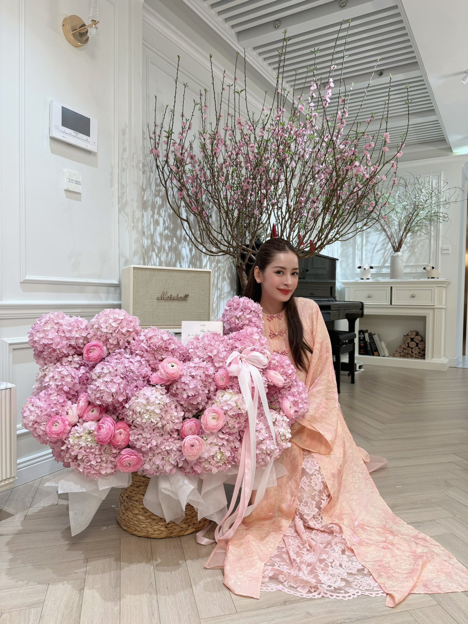 Gia tộc Chi Pu - đệ nhất mỹ nhân Việt Nam ăn Tết 2026 như thế nào? - Ảnh 6.