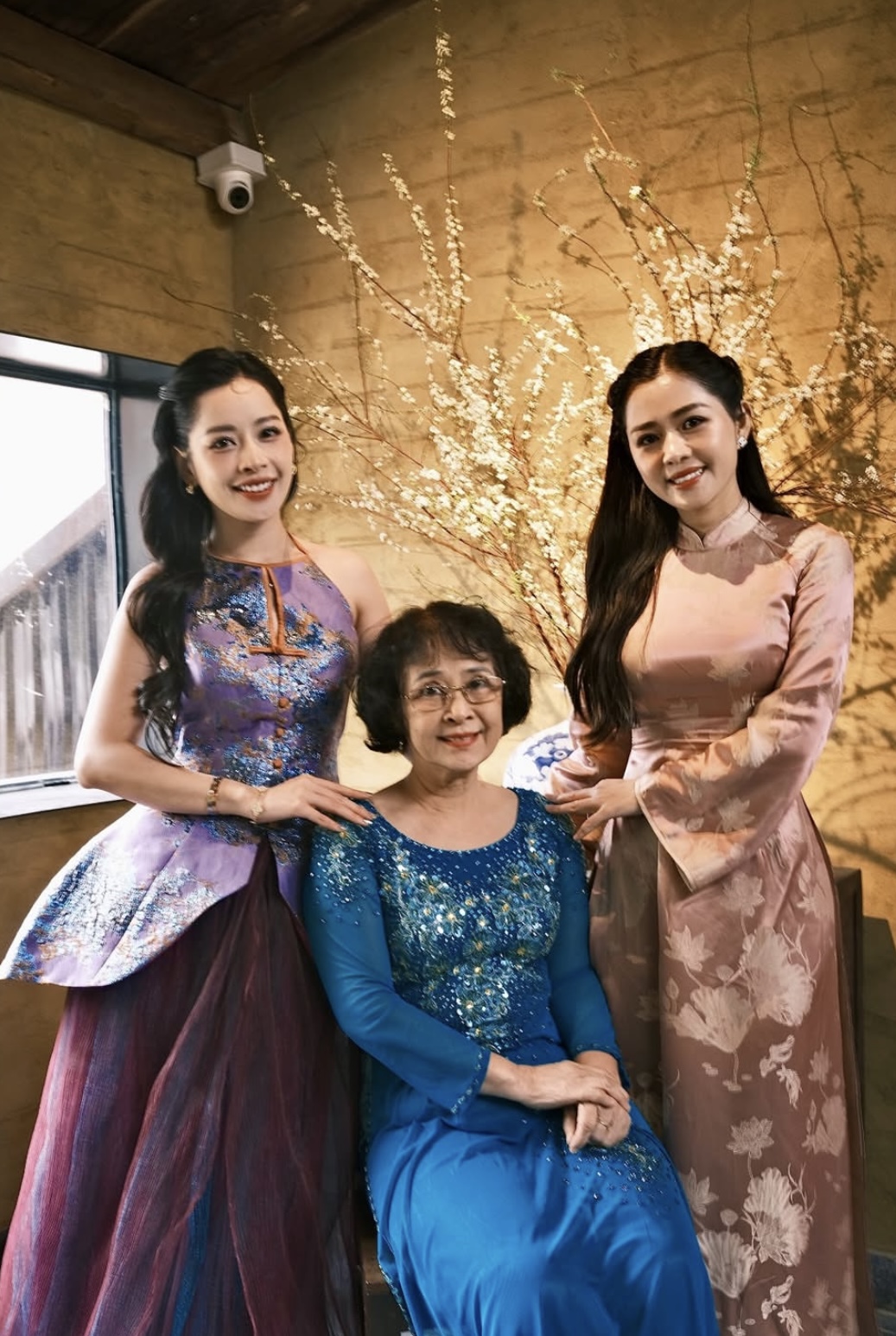 Gia tộc Chi Pu - đệ nhất mỹ nhân Việt Nam ăn Tết 2026 như thế nào? - Ảnh 4.