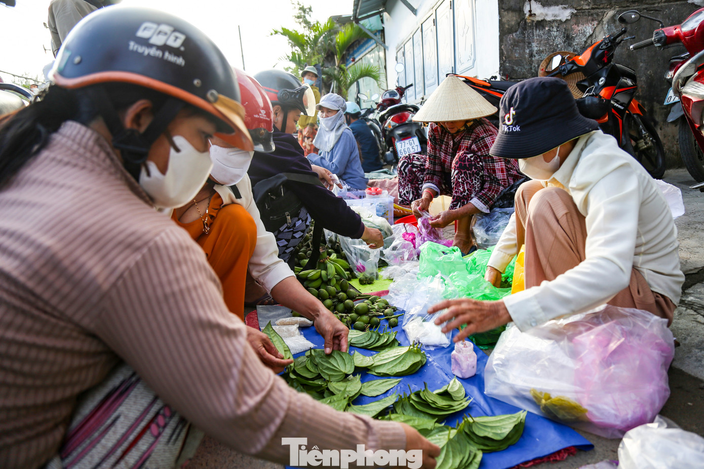 Phiên chợ Gò độc nhất ở Gia Lai ngày mùng 1 Tết 2026 - Ảnh 7.