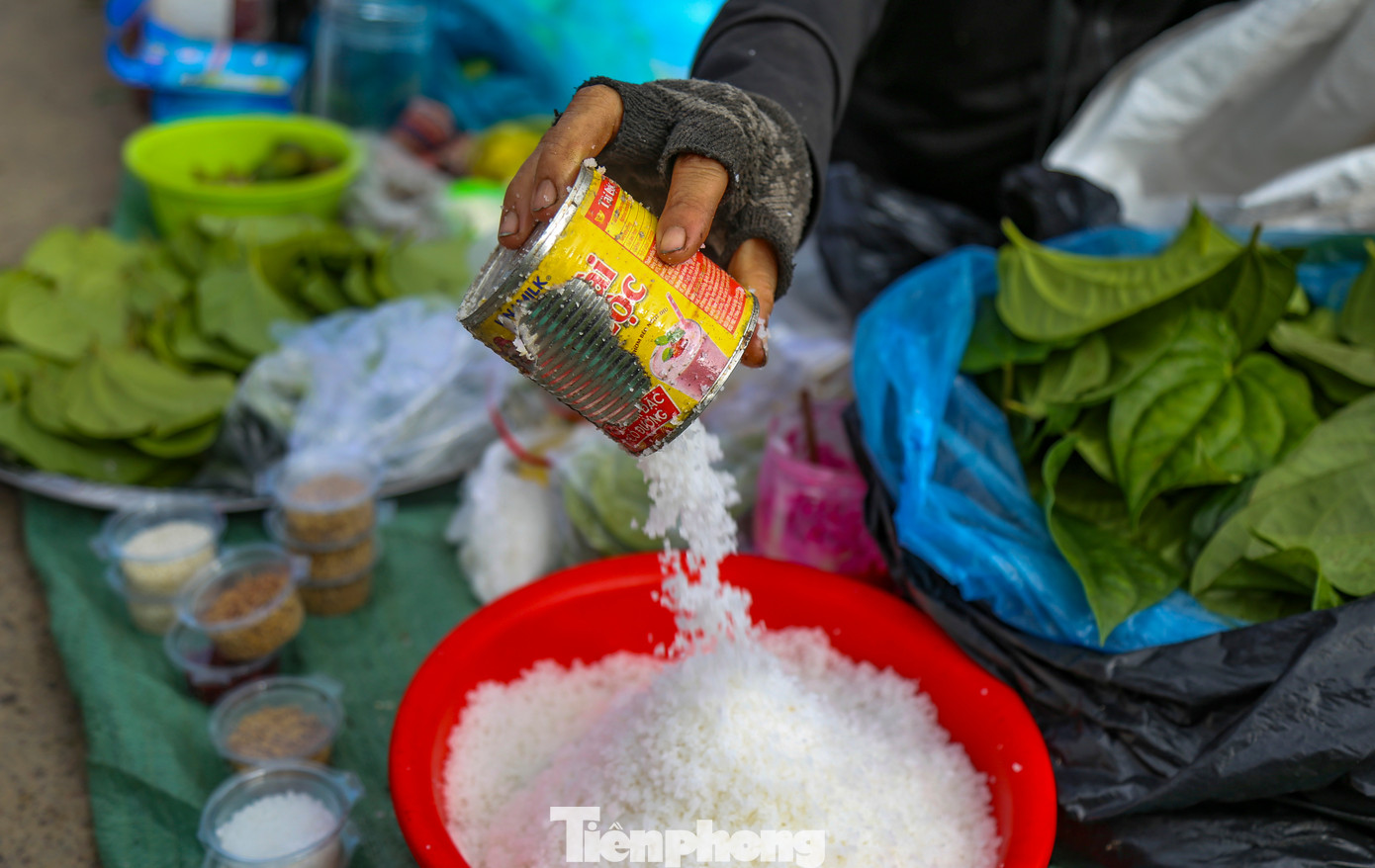 Phiên chợ Gò độc nhất ở Gia Lai ngày mùng 1 Tết 2026 - Ảnh 5.