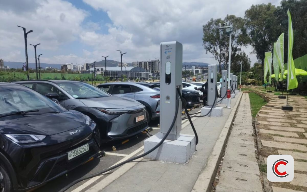 Quốc gia cấm xe xăng và cơ hội cho VinFast phát triển xe điện tại Ethiopia - Ảnh 1.