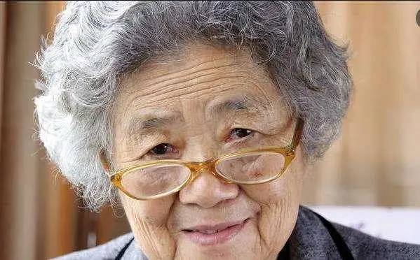 Phu nhân của một giáo sư Đại học Bắc Kinh qua đời ở tuổi 96, để lại một câu nói khiến nhiều người suy ngẫm- Ảnh 1.