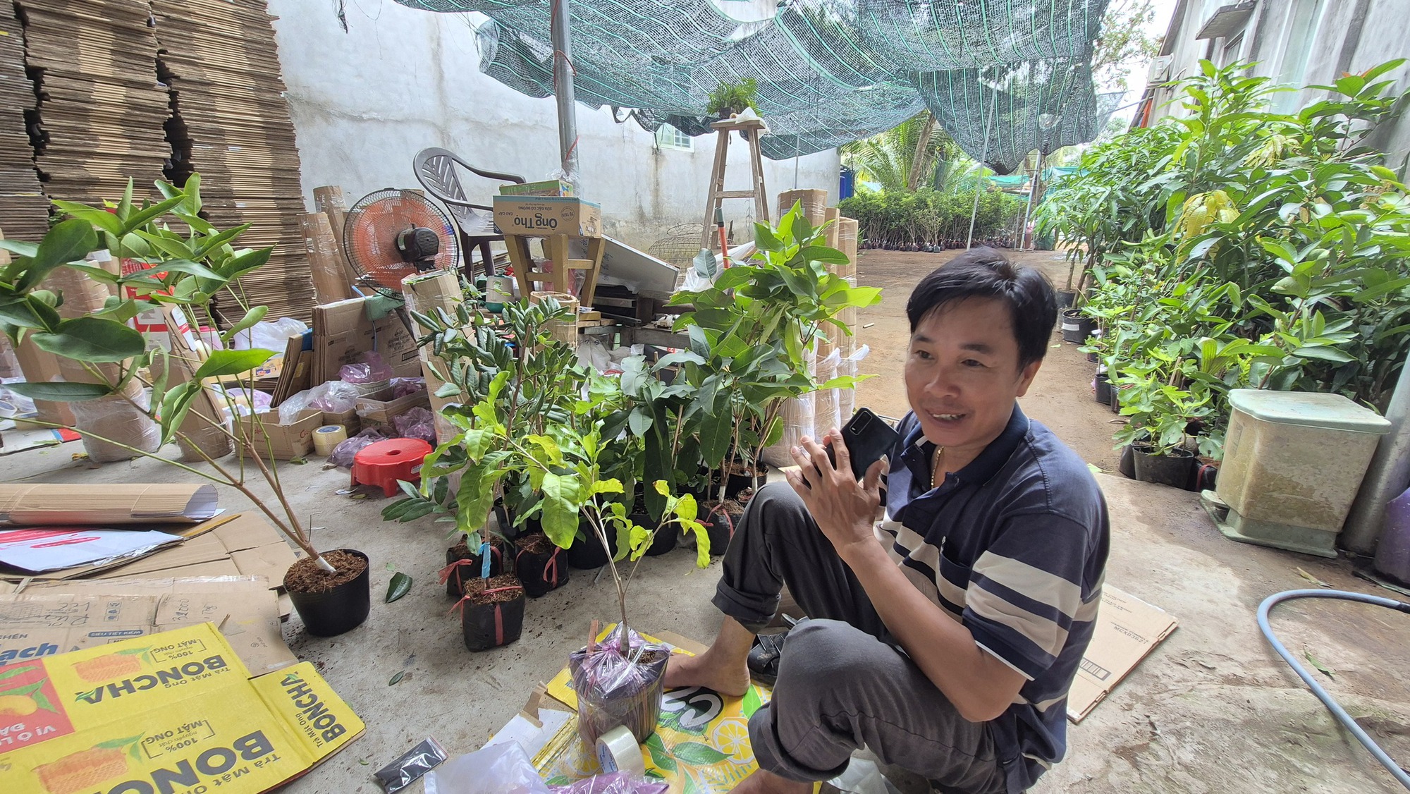 Tết 2026 chủ shop vẫn bán hàng online , đơn hàng nổ ầm ầm không ngừng nghỉ - Ảnh 1.