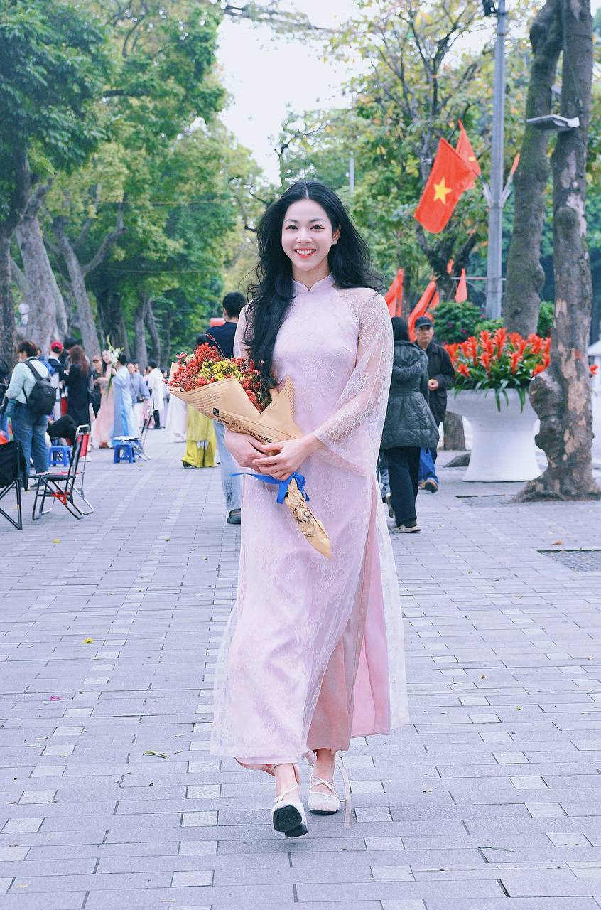 Phỏng vấn "nữ thần nhảy cao" Bùi Thị Kim Anh: HCV SEA Games là nỗ lực quá khứ, quan trọng là tương lai phía trước" - Ảnh 3.