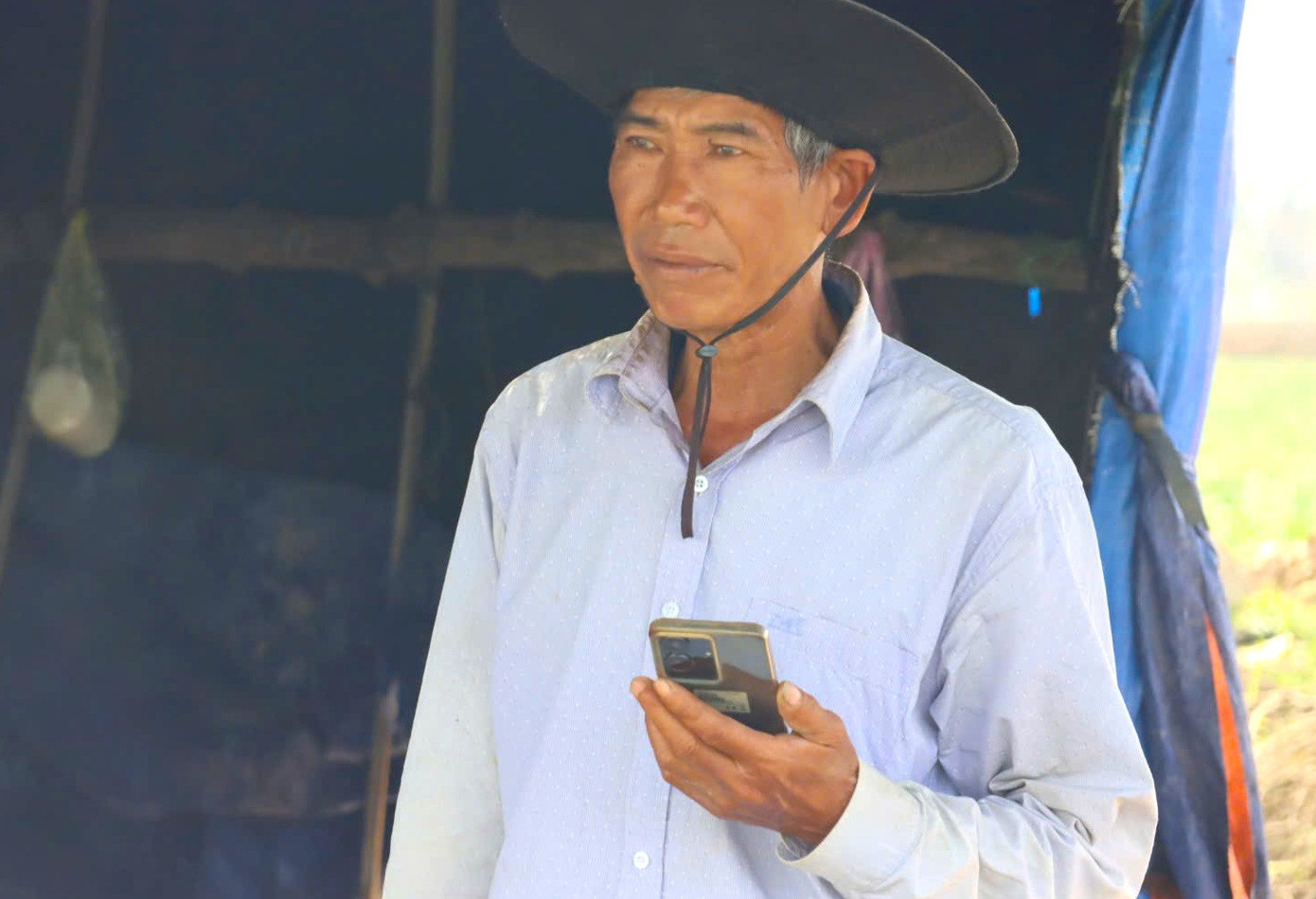 Nông dân Gia Lai đón Tết trên ruộng dưa hấu năm 2026 - Ảnh 9. Nông dân Gia Lai đón Tết trên ruộng dưa hấu năm 2026 - Ảnh 9.