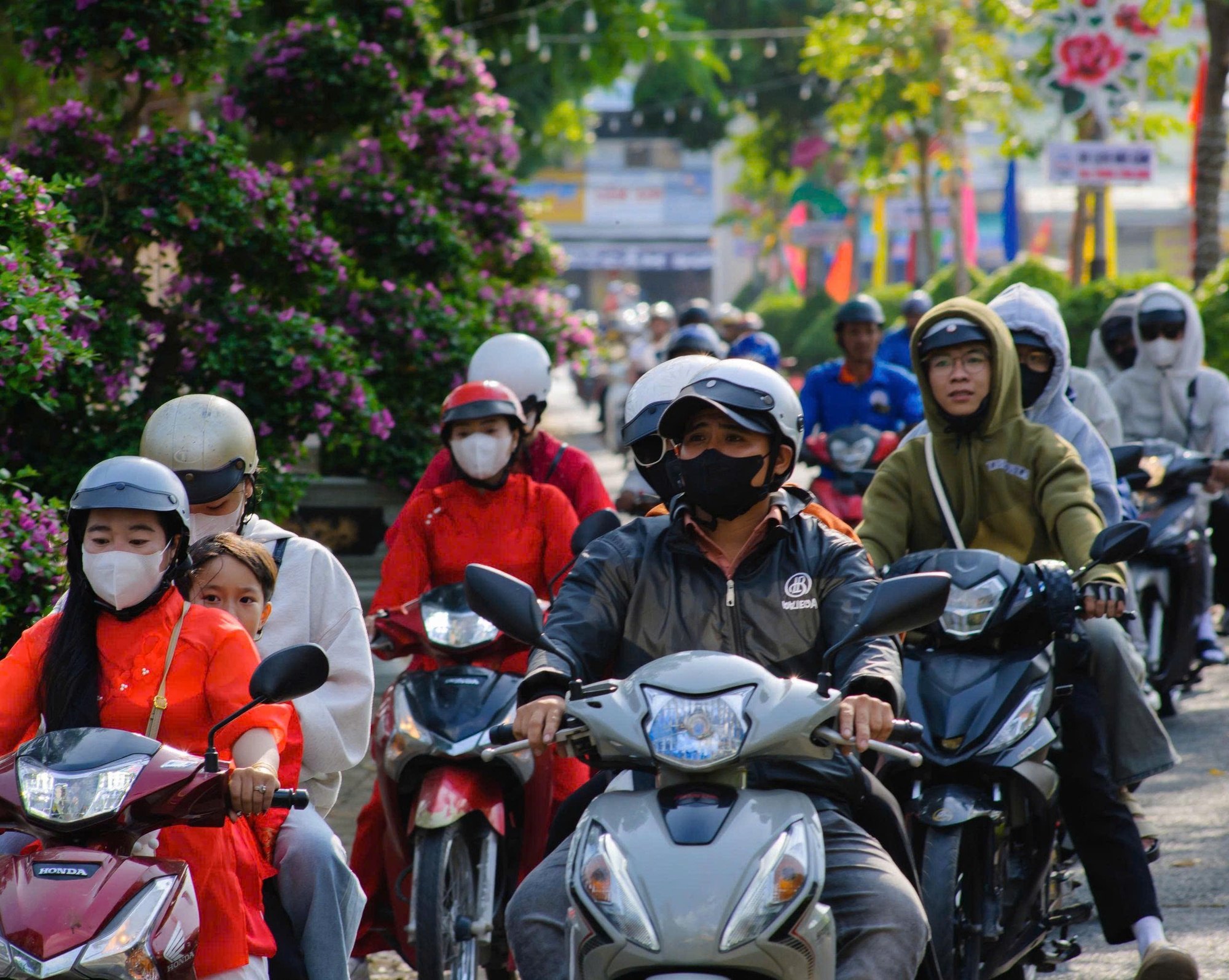 Khách du Xuân vùng Bảy Núi và Phú Quốc bất ngờ tăng cao trong 3 ngày Tết - Ảnh 4.
