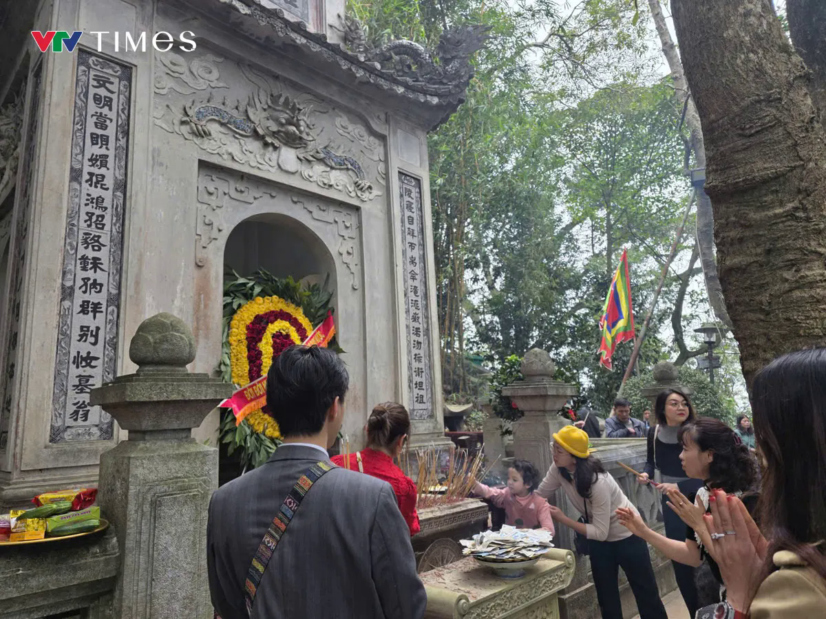 Phú Thọ: Ba vạn du khách hành hương về dâng hương Đền Hùng đầu năm Bính Ngọ - Ảnh 6.