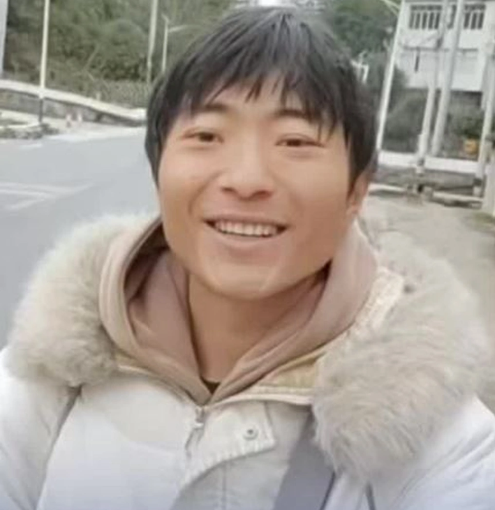 Đi bộ về quê: Hành trình 1 . 400 Km của nam thanh niên vượt khó để đón Tết 2026 - Ảnh 1.