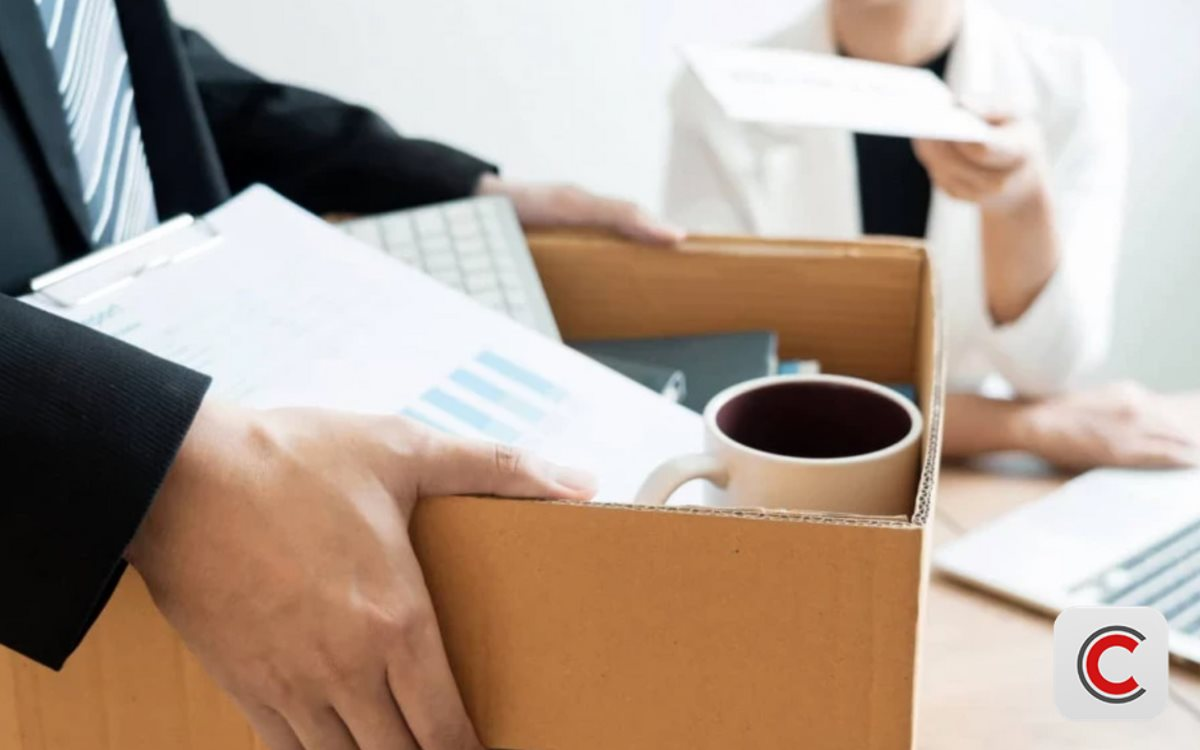 Oracle sa thải nhân viên tới 30 . 000 Người giữa áp lực tài chính nợ 100 tỷ USD - Ảnh 1. Oracle sa thải nhân viên tới 30 . 000 Người giữa áp lực tài chính nợ 100 tỷ USD - Ảnh 1.