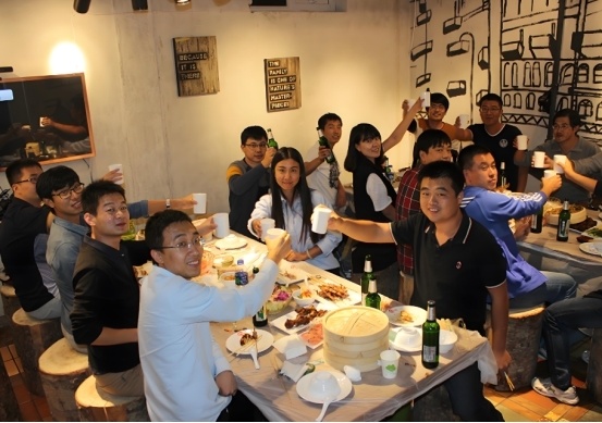 Đi họp lớp về, tôi thấm thía 5 sự thật chưa ai nói- Ảnh 1.