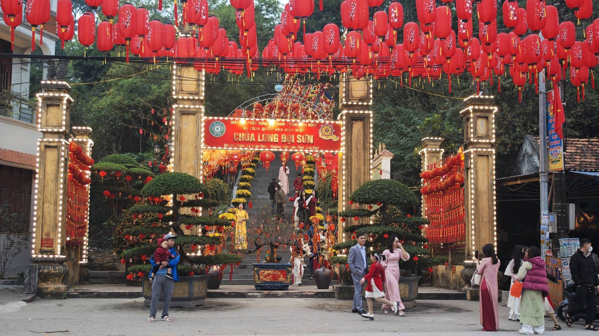 Ngọn núi cao chưa đến 100m, được mệnh danh là "núi rồng": Trên đỉnh có di tích quốc gia gần 1000 tuổi - Ảnh 9.