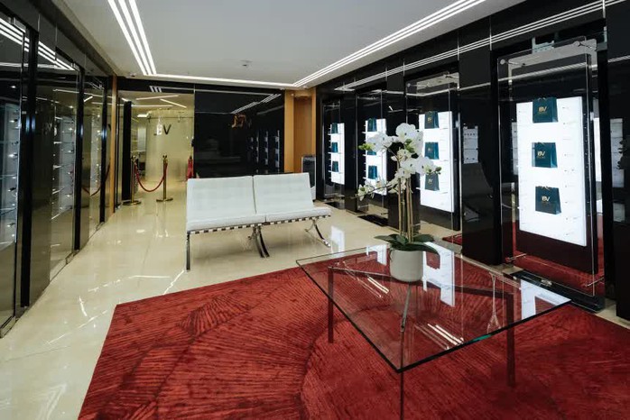 Bên trong hầm chứa tài sản cho giới siêu giàu - Ảnh 2.