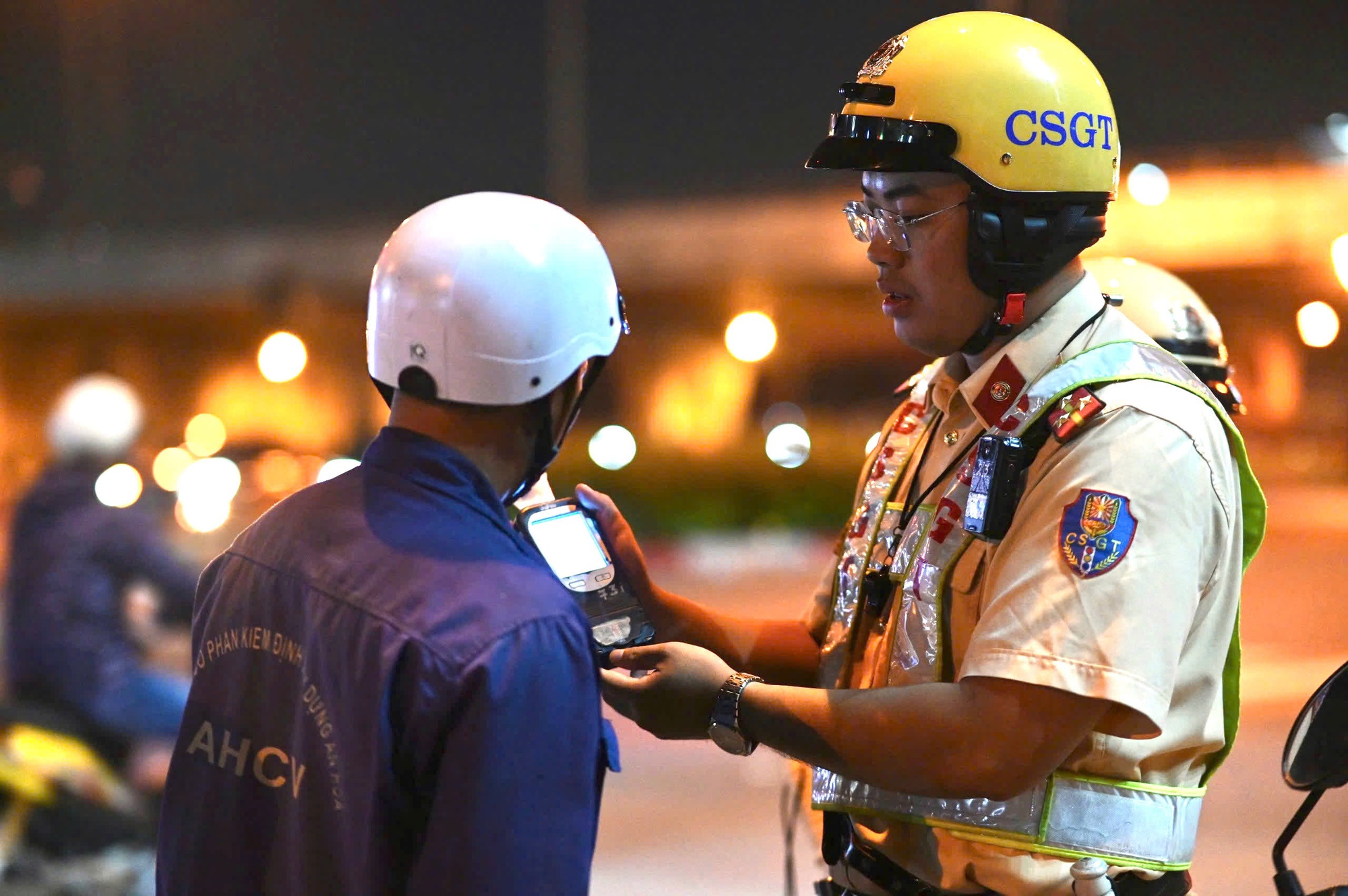 Khung giờ vi phạm nồng độ cồn cao nhất tại TPHCM trong dịp Tết 2026 - Ảnh 1.