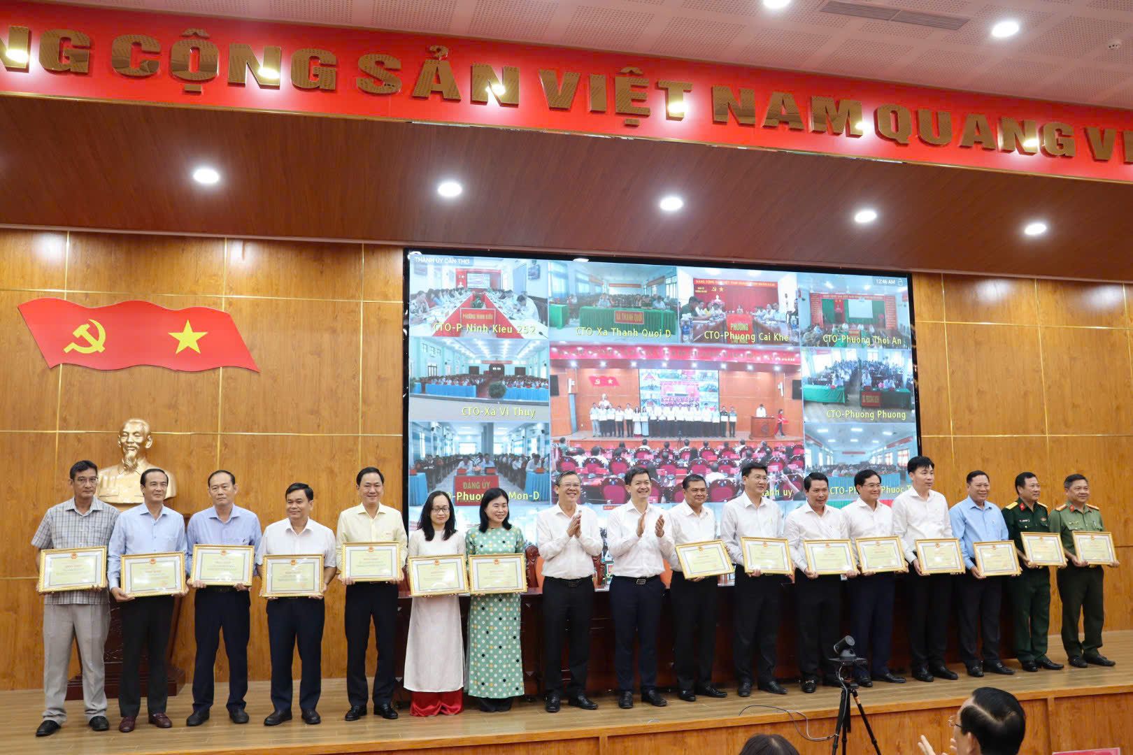 Bí thư Thành ủy Cần Thơ yêu cầu không để tình trạng ăn Tết kéo dài năm 2026 - Ảnh 2. Bí thư Thành ủy Cần Thơ yêu cầu không để tình trạng ăn Tết kéo dài năm 2026 - Ảnh 2.