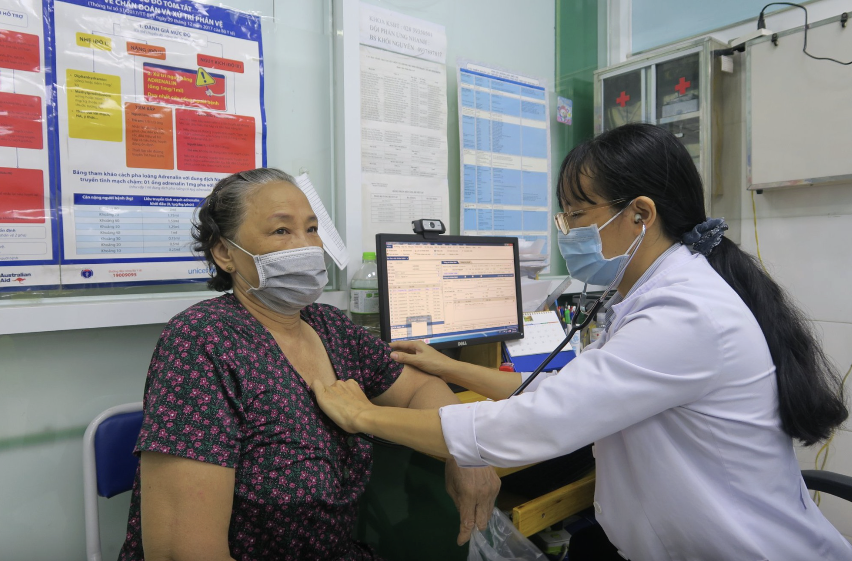 Giá khám bệnh BHYT tại trạm y tế TPHCM năm 2026 chỉ 36 . 500 Đồng / lượt - Ảnh 1. Giá khám bệnh BHYT tại trạm y tế TPHCM năm 2026 chỉ 36 . 500 Đồng / lượt - Ảnh 1.